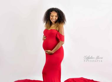 Gestante em Estúdio de Ensaio Gestante Stephanie