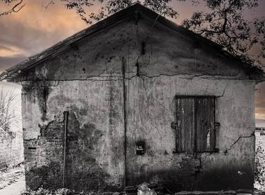 Fotos Urbanas de Casinha em Preto e Branco