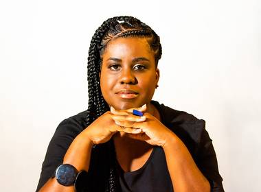 Femmena - Fotografia Feminina de Ensaio Feminino - Luiza