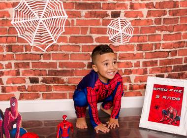 Mini Ensaios Infantis de Ensaio Infantil - Henzo de Homem Aranha