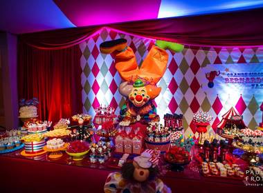 Infantil de Aniversário do Bernardo 1 Ano - Circo