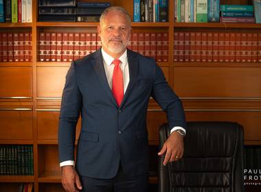 Comercial de Dr Leonardo Mozer - Perfil Profissional