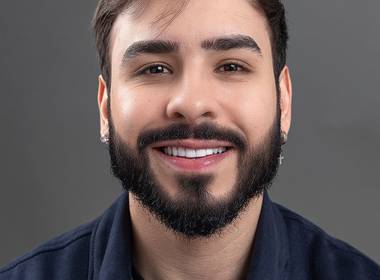 Facetas em resina composta de Guto