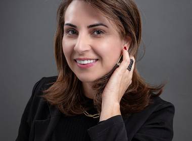 Facetas em resina composta de Vera