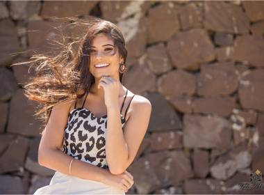 Fifteen de Gabriela Oliveira