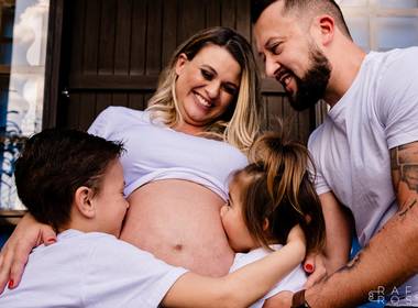 Gestante de Caren + Rodrigo + Samuel + Maitê = Antonella 