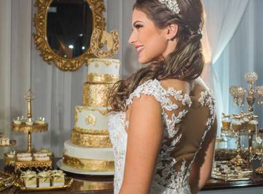 QUINCEAÑOS de Fabiana Vasquez