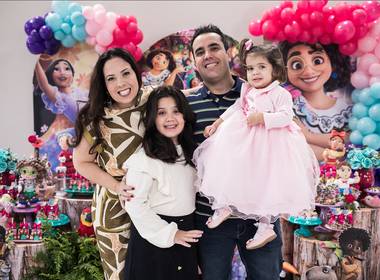 Infantil de Lívia 10 Anos e Laís 2 Anos!!