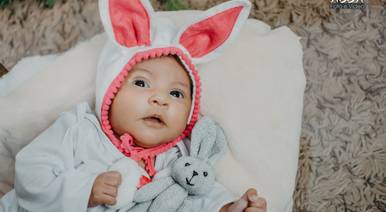 Infantil de Ensaio de Páscoa da Lorena 