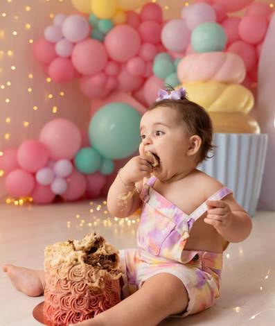 Smash the cake  de Chiara 1 ano - tema doces Candy color