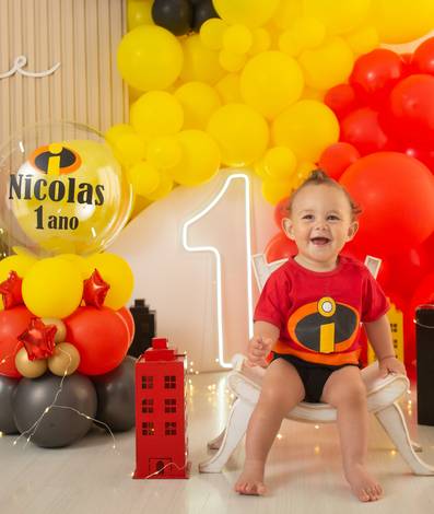 Smash the cake  de NIcolas & seu primeiro ano