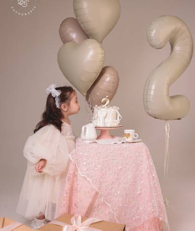 Tá de Parabéns infantil de Helena & seus dois anos 