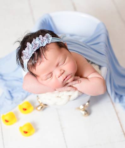 Newborn de Bella 8 dias - Marina