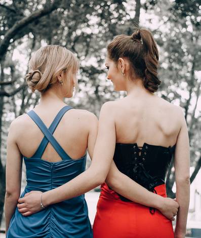 Sessões Exterior de Hairstyles & Make-Up 2017