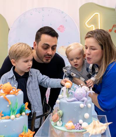 Aniversário Infantil        de Bernardo faz 3 e Vicente faz 1