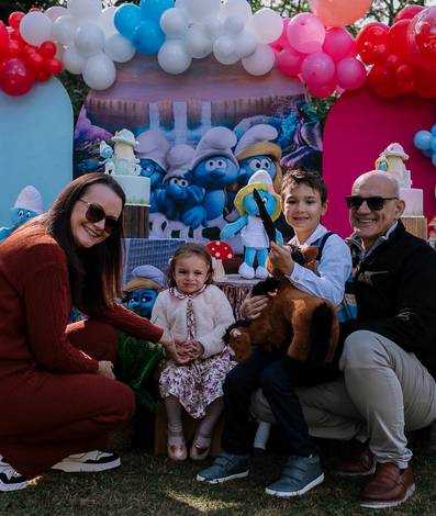 Aniversário Infantil        de Laura faz 4 e Arthur faz 6