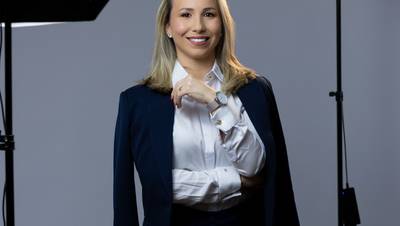 Retrato corporativo de Daniely Henschel 