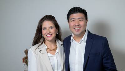 Retrato corporativo de Dra Isabela e Dr Guilherme
