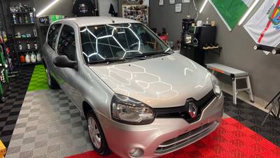 Polimento Italian de Renault Clio Abandonado