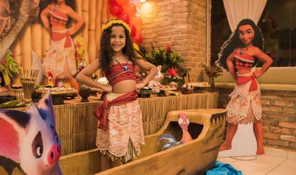 Aniversários de Aniversário Marina