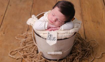 Newborn de Benicio