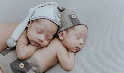 Newborn de Ensaio Gêmeos Lúdio e Joaquim 