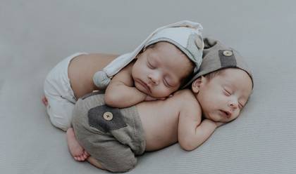Newborn de Ensaio Newborn Gêmeos