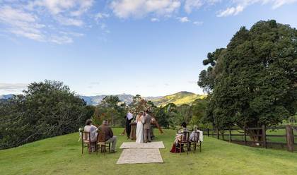 Casamentos de Elopement em São Bento do Sapucaí: Addie e Elias na Hospedaria Vida na Roça