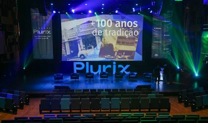 Coberturas de Plurix | Teatro B32 e Baleia Rooftop