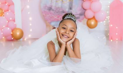 Smash The Cake e bday infantil de Ensaio Gabriela tema realeza