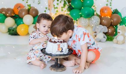 Smash The Cake e bday infantil de Ensaio smash the cake - tema safari