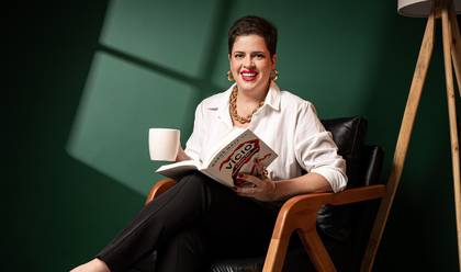 Corporativo de Aline Esteves