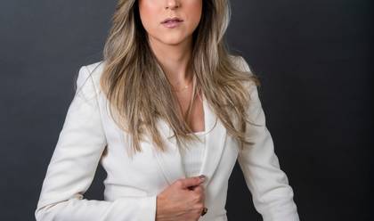 Ensaio Empresarial de Cintia Castro