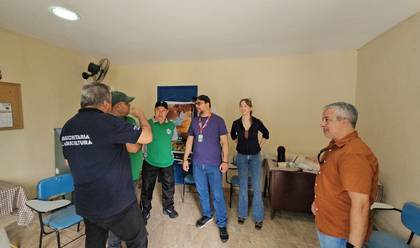 Visita Técnica no Campo de Visita do Victor Dinoco do MDA a cooperativa Plantar