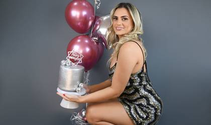 Aniversario de Adulto de Yara