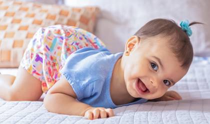 Bebês 7 a 9 meses de Sofia - 9 meses