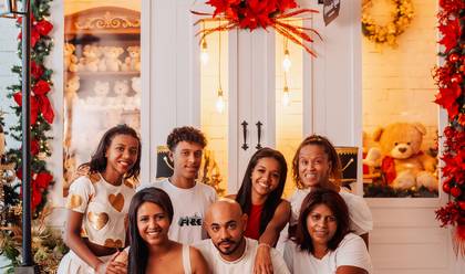 Famílias de Pamela e família - Vitrine de Luzes