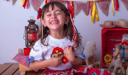 Crianças de Clara - festa junina