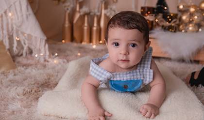 Crianças de Vicente 6 meses - illuminated new year 2019