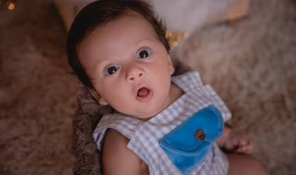 Crianças de Théo Lima 2 meses - illuminated new year 2019