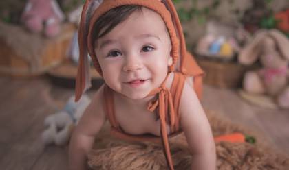 Crianças de João 8 meses