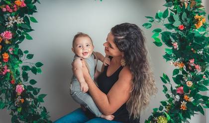 Crianças de Theo 8 meses