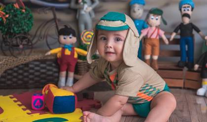Crianças de Theo 10 meses