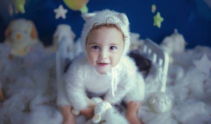 Crianças de Theo 12 meses