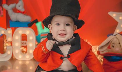 Crianças de Ravi 8 meses