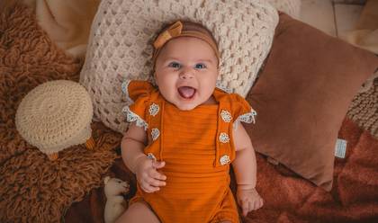 Crianças de Bella 4 meses