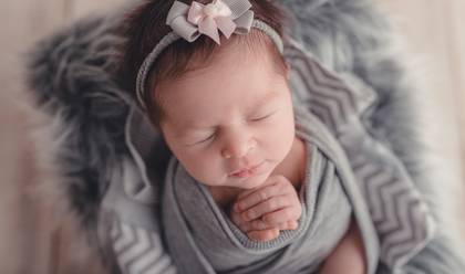 Newborn de Lis Maiolo - 8 dias