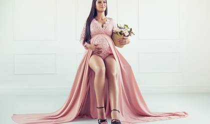 Figurinos Gestante de Body rendando rose com saia