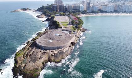 ROTEIRO TURISTÍCO NO RIO DE JANEIRO de Forte de Copacabana