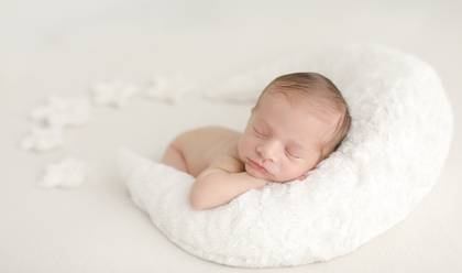 Recém-nascidos de Sessão de recém nascido - xavier